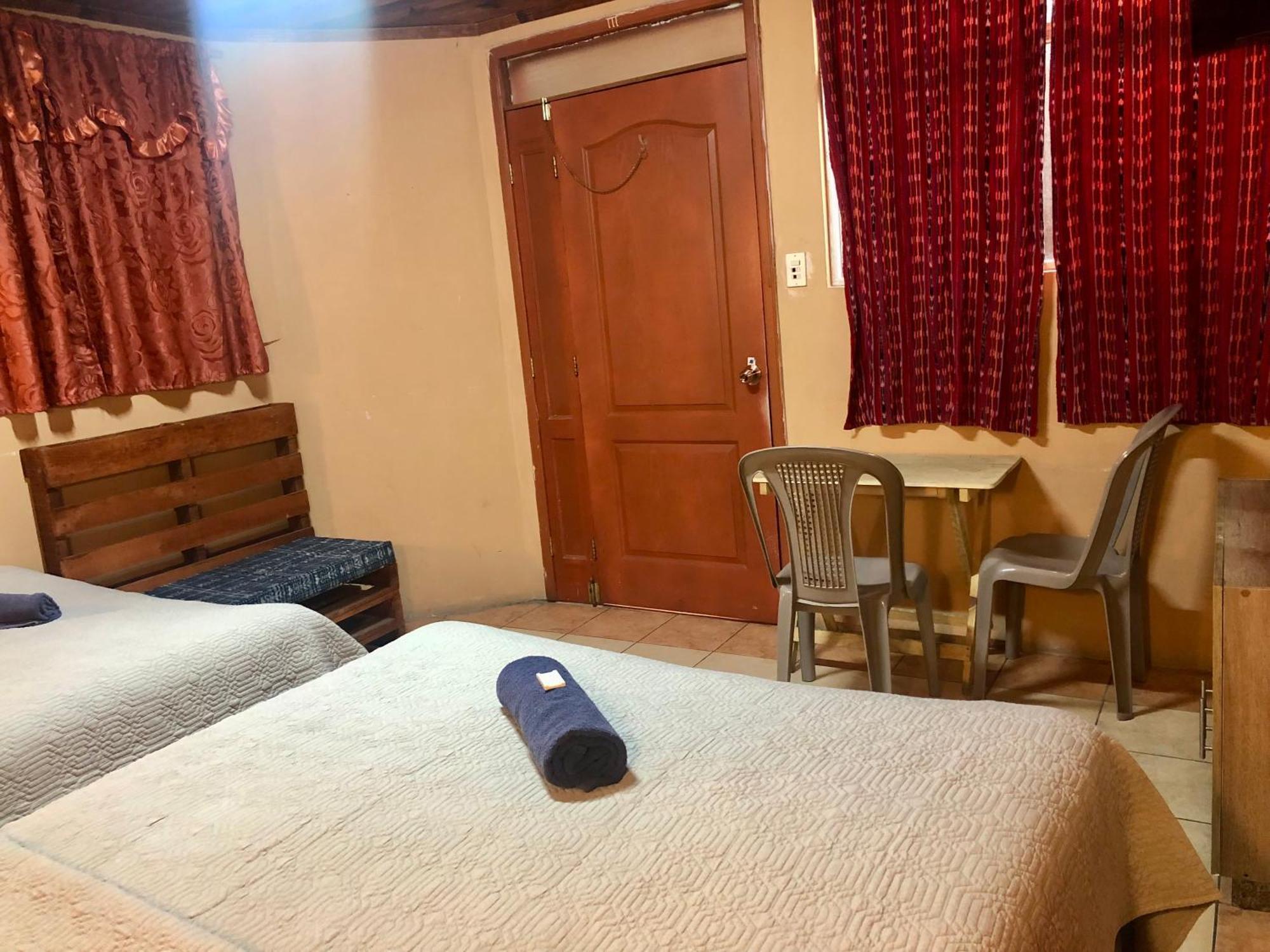 Hostal Choja Реталулеу Екстер'єр фото