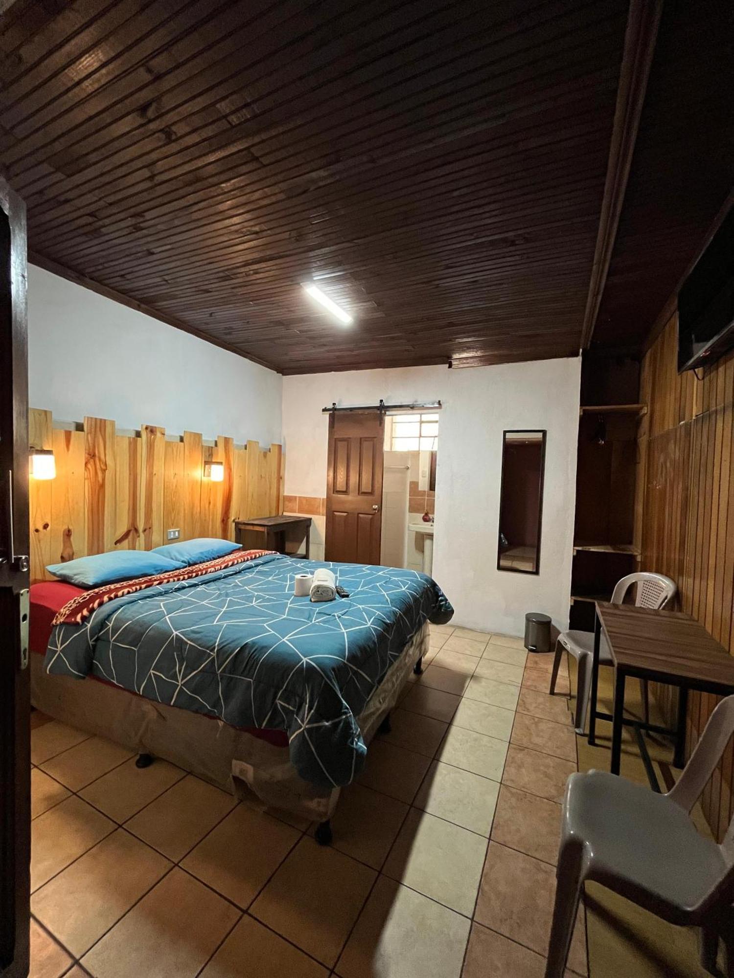 Hostal Choja Реталулеу Екстер'єр фото